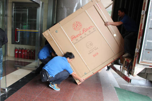 高场办事处钢琴贵重工艺品无忧运